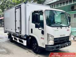 Xe Tải Isuzu QKR270 2T9 Thùng Kín Euro 5