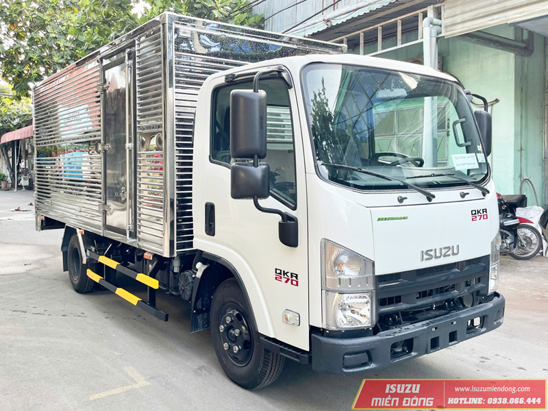 Xe Tải Isuzu QKR270 2T9 Thùng Kín Euro 5
