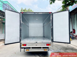 Xe Tải Isuzu QKR270 2T9 Thùng Kín Euro 5