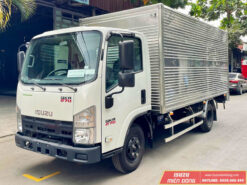 Xe Tải Isuzu QKR270 2T9 Thùng Kín Euro 5