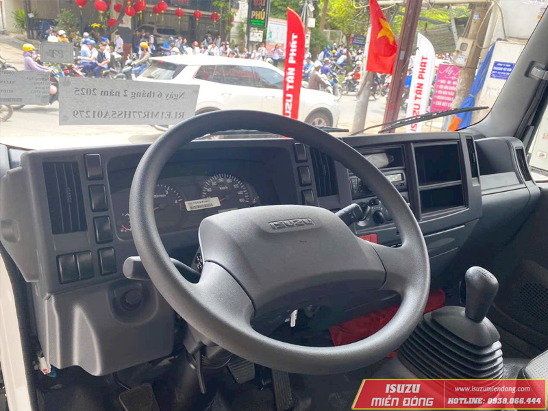Xe tải Isuzu QKR 270 Euro 5