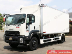 Xe tải Isuzu FVR 900 8 tấn thùng bảo ôn.