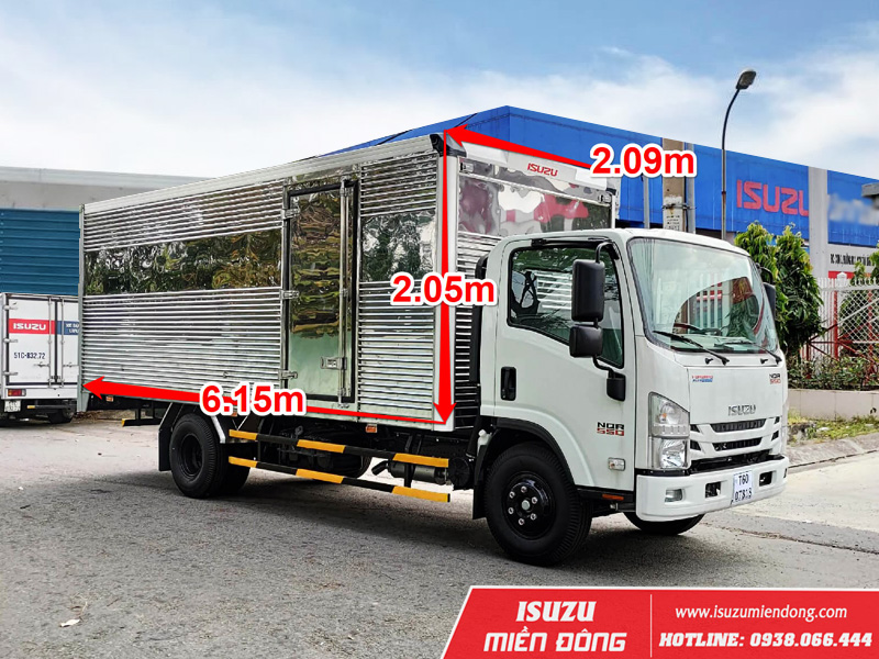 Xe tải Isuzu NQR 550 5T8 thùng kín
