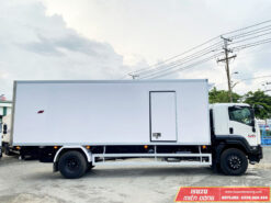 Xe tải đông lạnh Isuzu FVR 900 8 tấn