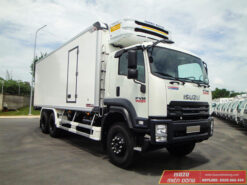 Xe tải đông lạnh Isuzu FVM 1500 15 tấn