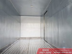 thùng kín trên xe tải isuzu nmr 310