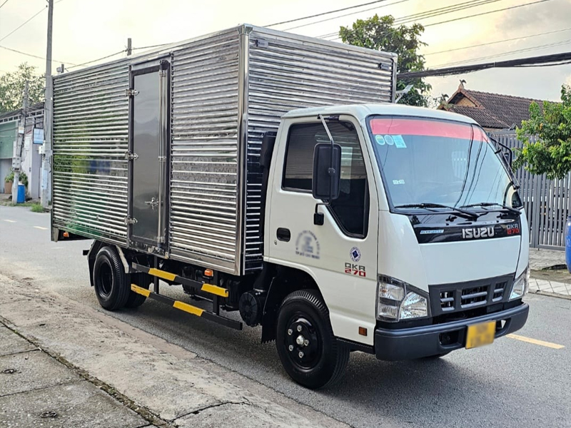 Xe tải Isuzu 2.5 tấn cũ đời 2021