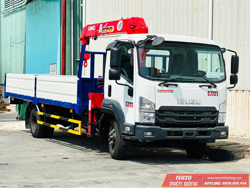 Xe Tải Isuzu FRR650 5 Tấn Gắn Cẩu Unic 3 Tấn 4 Khúc