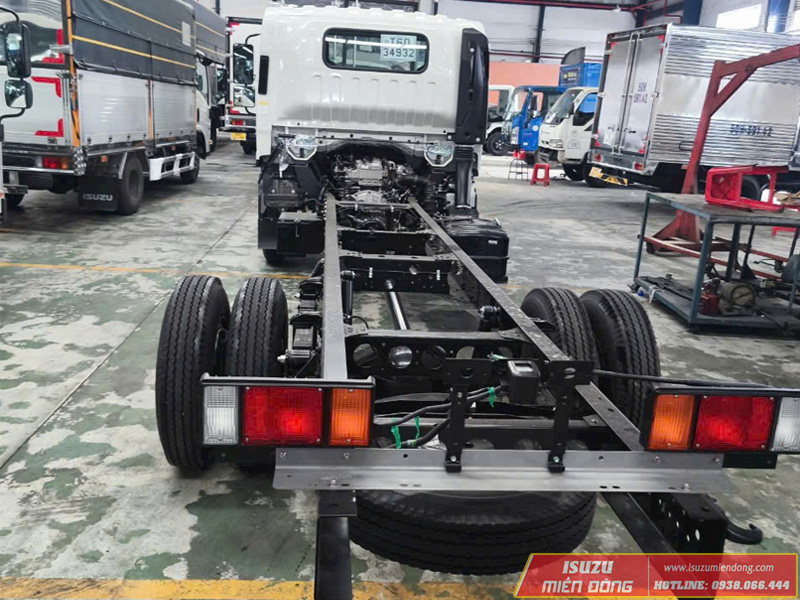 Xe Tải Isuzu NPR 350 2T49 Thùng Dài 6M2