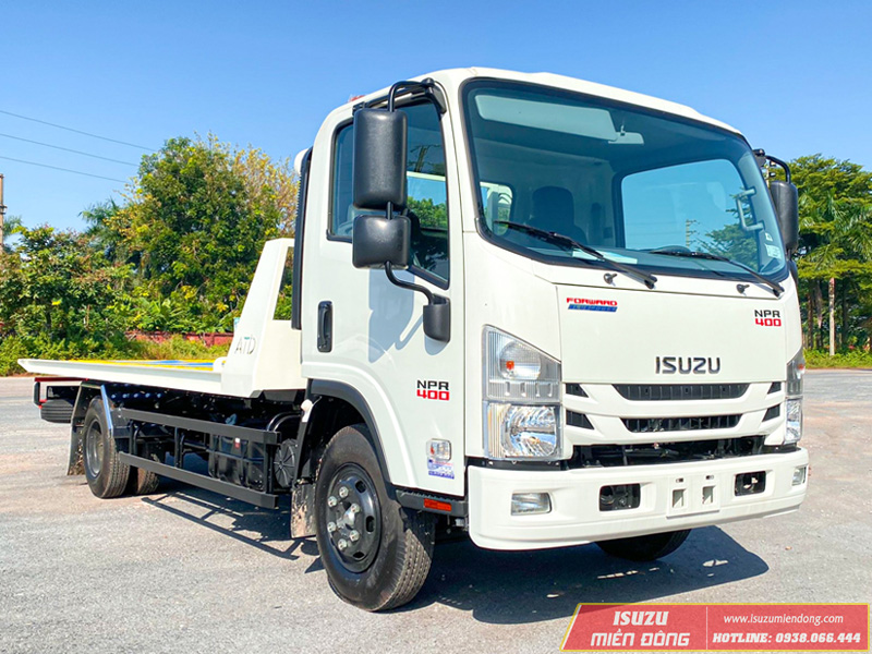 Xe cứu hộ sàn trượt Isuzu NPR 400 2T49 chở ô tô