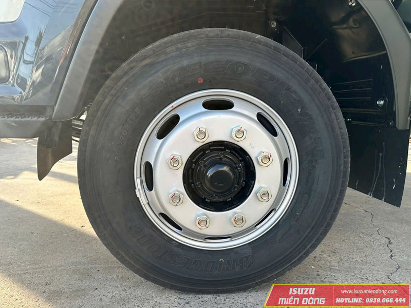 Lốp xe tải Isuzu FSR 700