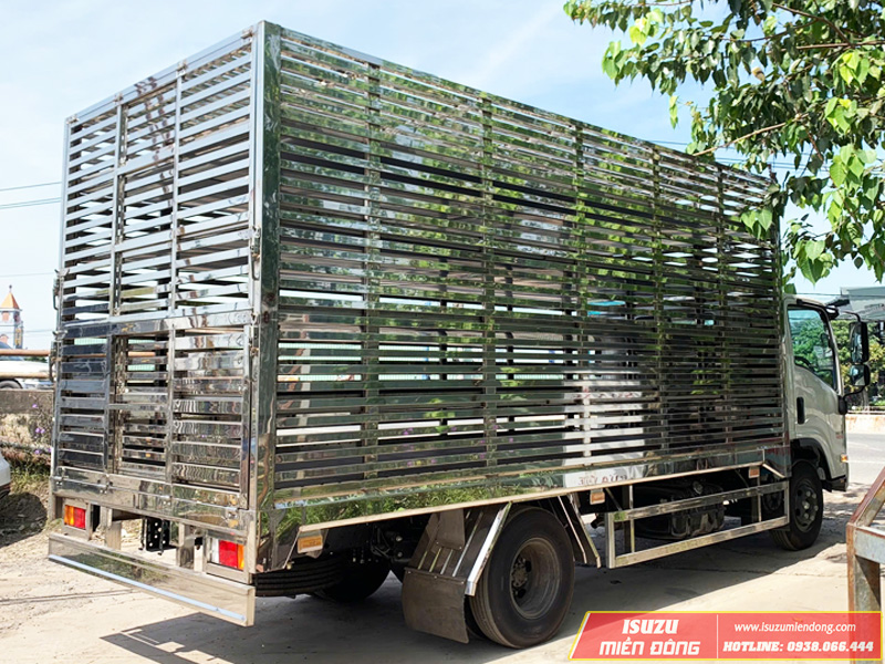 Xe tải Isuzu NPR 400 3T5 chở vịt đồng 05 sàn